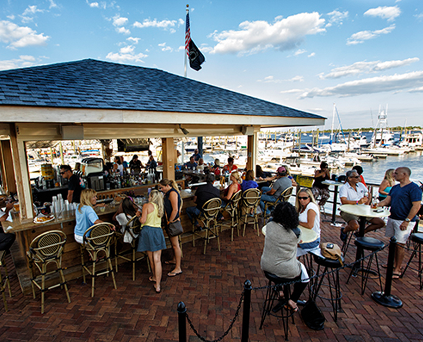 Staten Island Outdoor Dining & Tiki Bar – Marina Cafe
